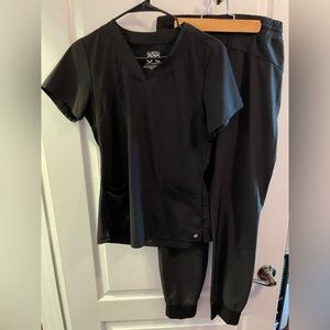 Barco One Scrubs
